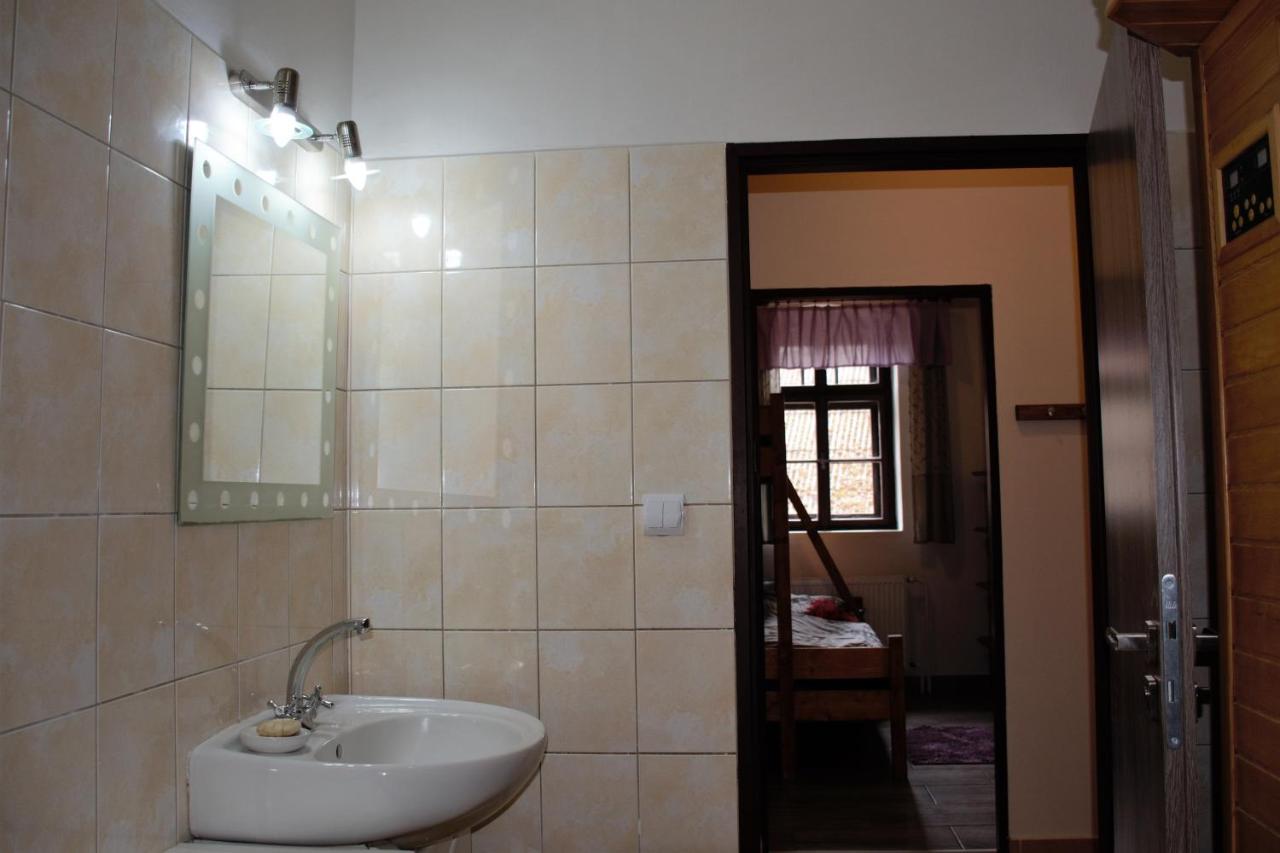 Na Konske Farme Apartment Malecov Bagian luar foto